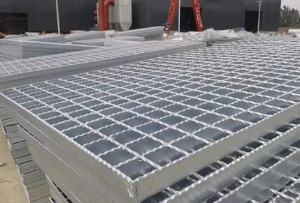 鋼格柵板在建筑用途中的性能和特點(diǎn) 鋼格柵板在建筑用途中的性能和特點(diǎn)