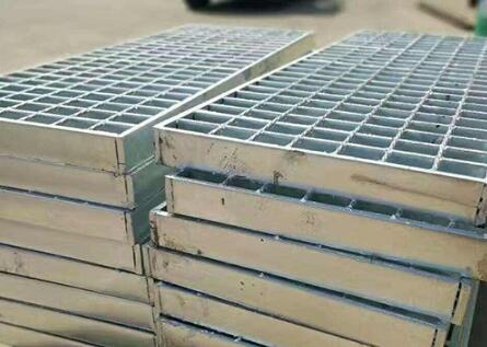 安裝鋼格柵的過程中需要注意的問題有哪些？